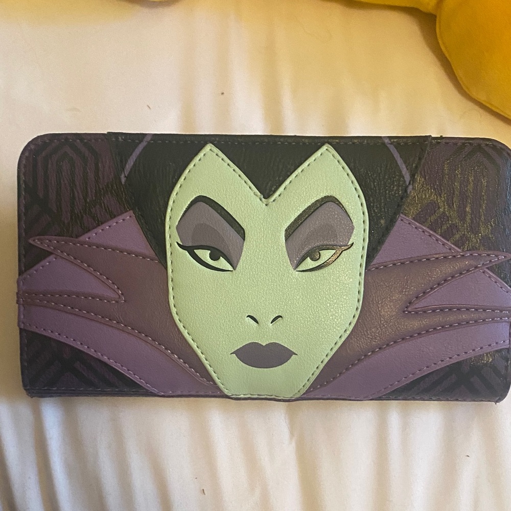 LoungeFly Maleficent Wallet - Purple and Green